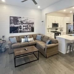 1050 East Trinity