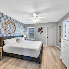 166 Palm Cove