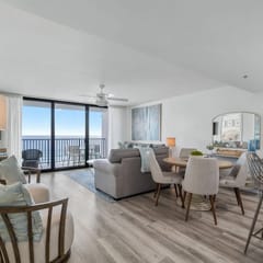 1107 One Seagrove
