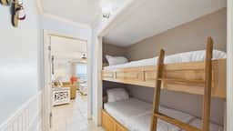 1312 Summit - Image 5
