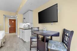 3304 Lasata - Image 5