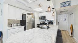910W Sunbird Beach - Image 2