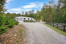 2A Cranford Hollow - Image 2
