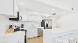 L308 Edgewater-Leeward - Image 4