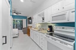 100 ISB - Image 4