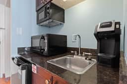 6774 Bayside Inn - Image 4