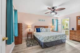 122 Palm Cove - Image 4