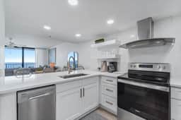 1107 One Seagrove - Image 5