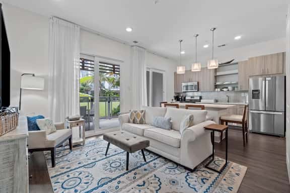 314 The Pointe 30A - Image 1