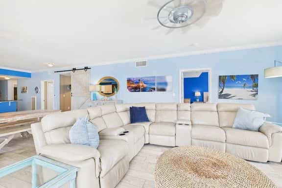 601 TW - Image 1