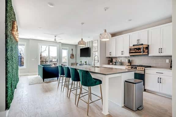 1308 Montgomery #6 - Image 1