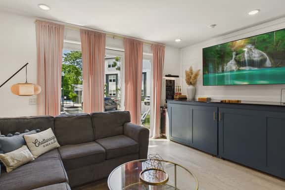 1424 Stockyard Place - Image 1