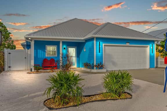 5706 Biltmore Beach - Image 1