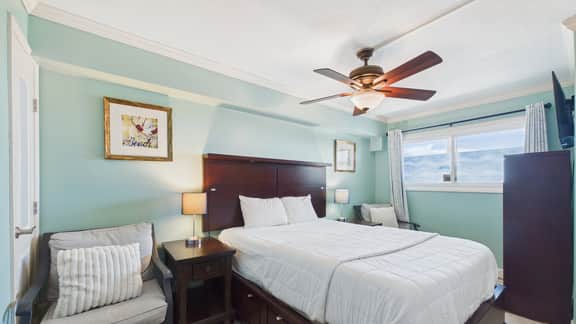 1312 Summit - Image 3