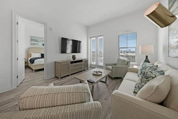 311 Gulf Place - Image 2