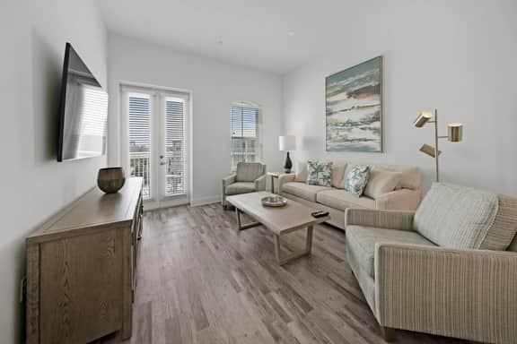 311 Gulf Place - Image 3