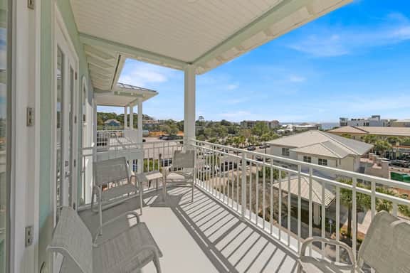 311 Gulf Place - Image 4