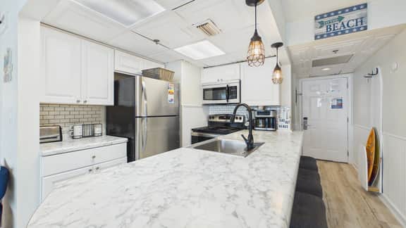 910W Sunbird Beach - Image 2