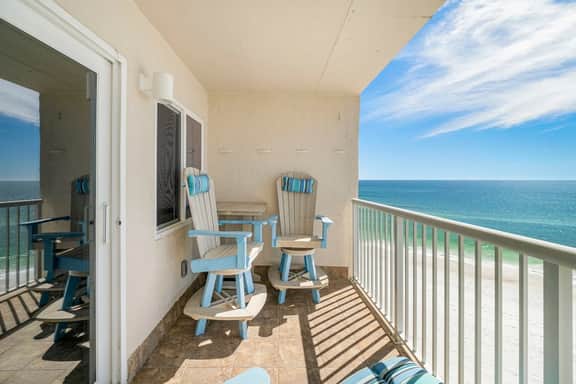 624 Holiday Surf - Image 2