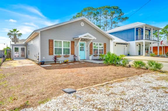 315 Pinetree Drive - Image 2