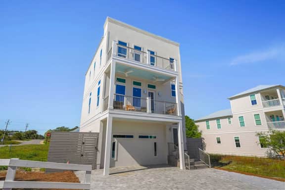 11 TW STUDIO 2: Bahama - Image 4