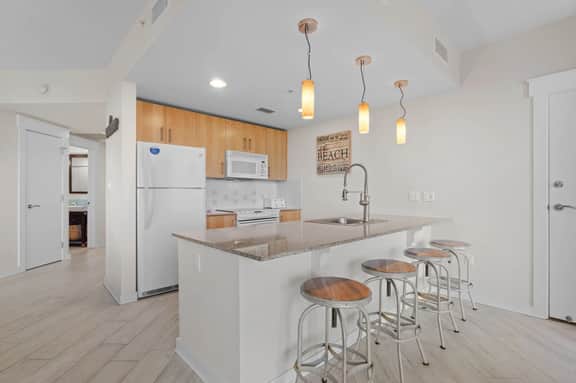 5712 Elation - Image 3