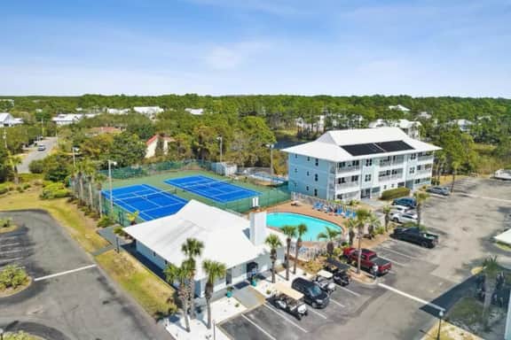 812 Beachside Villas - Image 3