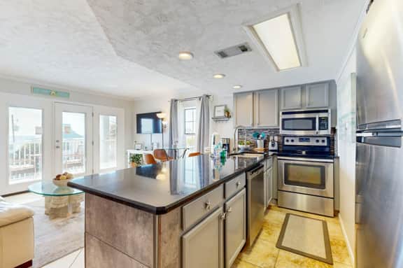 317 Gulfview - Image 2
