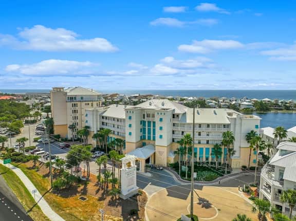 215 Carillon Beach: CONDOS - Image 2