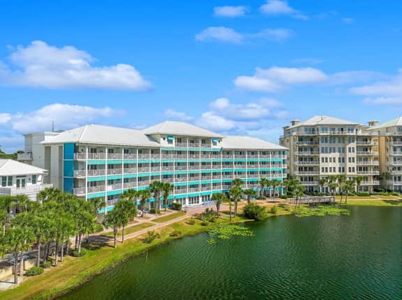 215 Carillon Beach: CONDOS - Image 4