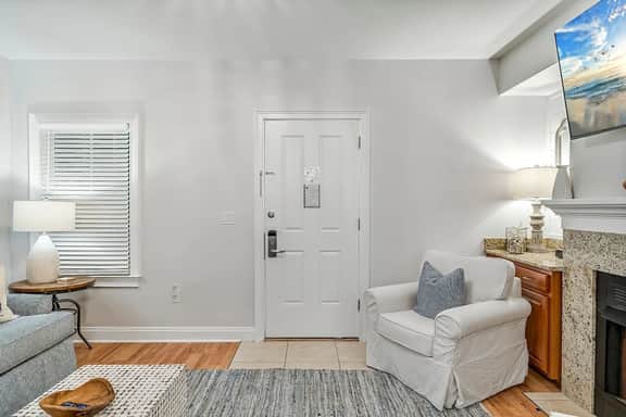 215 Carillon Beach: CONDOS - Image 5