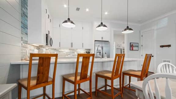 226 Palm Drive - Image 3