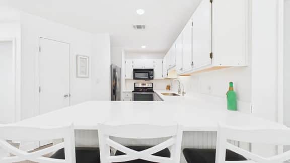 D13 Beachwood Villas - Image 4