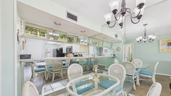 1711 Edgewater Villas - Image 4