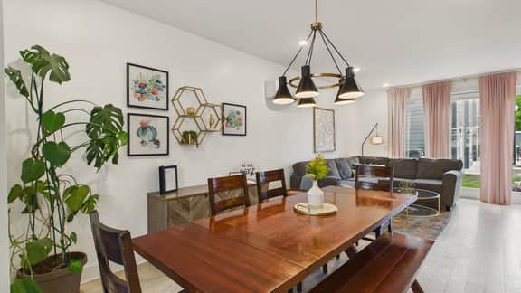 1424 Stockyard Place - Image 2