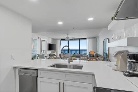 1107 One Seagrove - Image 3